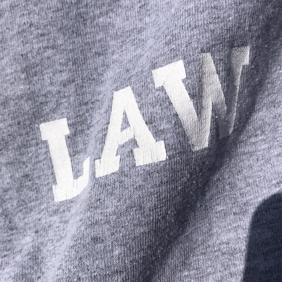 Queen’s Law T-shirt - Picture 3 of 5